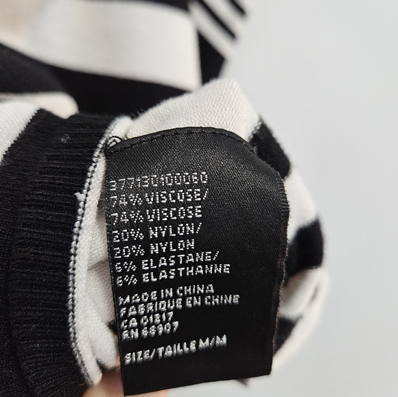 Le Chateau V-Neck Spaghetti Strap Tank  - Size US M - Picture 2 of 7